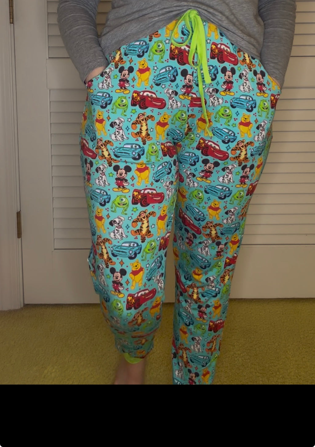 Character Cruisin Mama Joggers