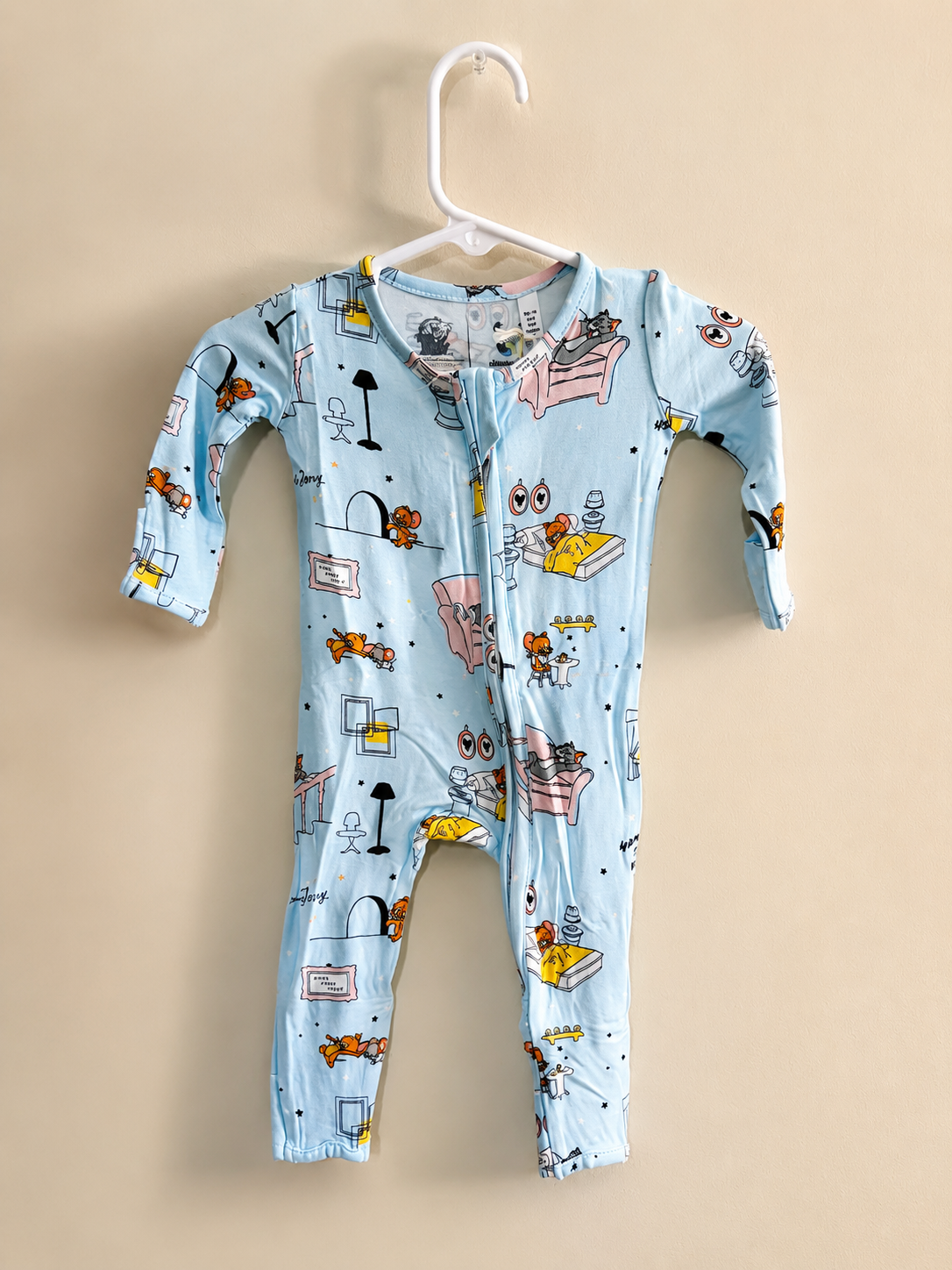 Timeless Trouble💙⏳ - Tom and Jerry Bamboo Zippy